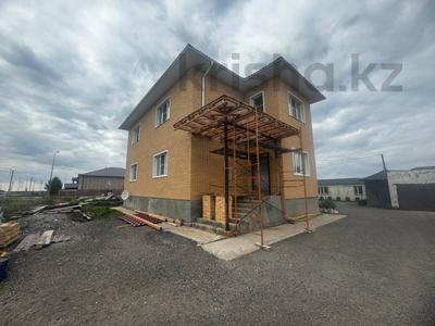 Часть дома • 6 комнат • 217.7 м² • 10 сот., мкр Уркер 30 за 85 млн 〒 в Астане, Есильский р-н