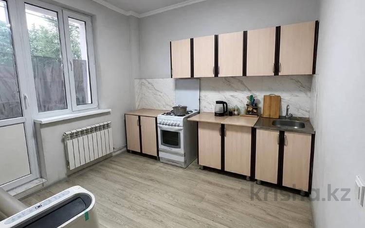 1-комнатная квартира · 38 м² · 1/3 этаж, 11-й квартал за 16.5 млн ₸ в Коксай (пути Ильича) — фото 5