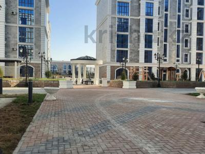 4-комнатная квартира · 207 м² · 3/6 этаж, Акмешит 19 за 120 млн 〒 в Астане, Есильский р-н