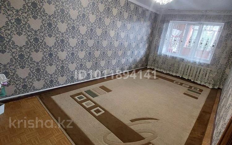 5-бөлмелі пәтер · 130 м² · 1/3 қабат, Әл-Фараби 85 2 — Таңшолпан садиктің жанында, бағасы: 25 млн ₸ в Кентау — фото 2