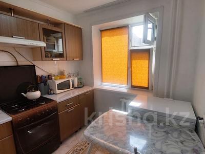 2-бөлмелі пәтер · 50 м² · 4/5 қабат, мкр Кунаева — Остановка Байтерек, бағасы: 22 млн ₸ в Уральске