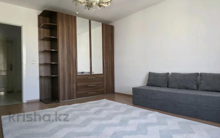 1-комнатная квартира · 47 м² · 9/9 этаж, мкр Аккент 30 за 180 000 ₸ в Алматы, Алатауский р-н — фото 9