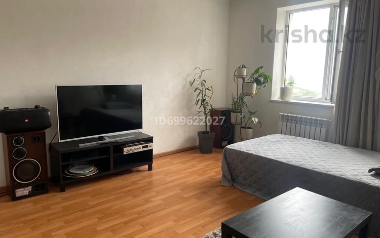 Дом · 7 комнат · 200 м², мкр Таусамалы 98 — Центральная за 80 000 〒 в Алматы, Наурызбайский р-н — фото 20