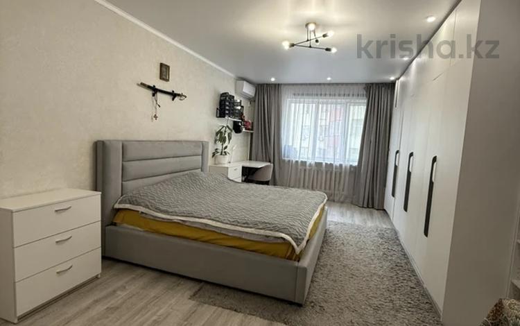 3-бөлмелі пәтер · 130 м² · 10/16 қабат, Шұғыла ш/а., Жуалы, бағасы: 45.5 млн ₸ в Алматы, Наурызбайский р-н — фото 2