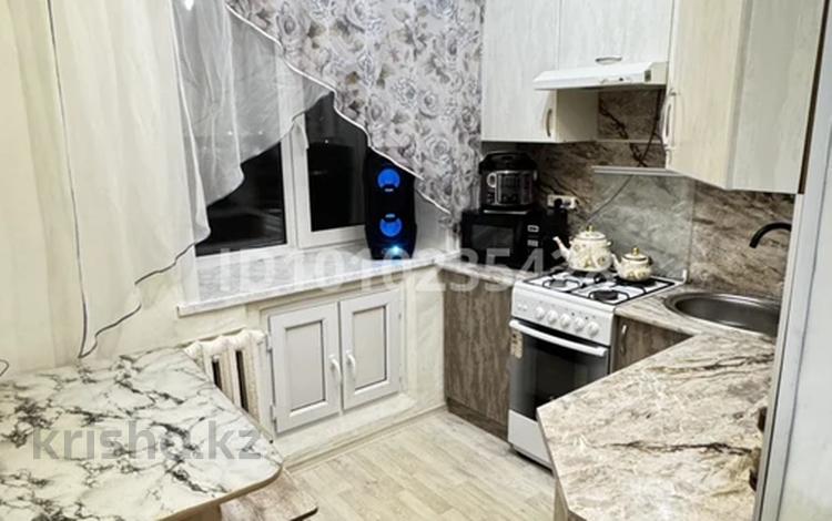 2-бөлмелі пәтер · 41.8 м² · 5/5 қабат, Бородина 221а, бағасы: 18 млн ₸ в Костанае — фото 2