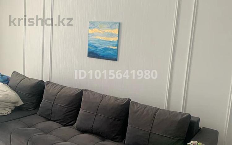 2-комнатная квартира · 68 м² · 8/10 этаж, мкр Новый Город, Микрорайон Байкена Ашимова 21 за 41.7 млн ₸ в Караганде, Казыбек би р-н — фото 2