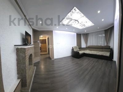 3-комнатная квартира · 70 м² · 5/5 этаж, Кокжал барака 22/1 — 48 школа за 220 000 ₸ в Усть-Каменогорске
