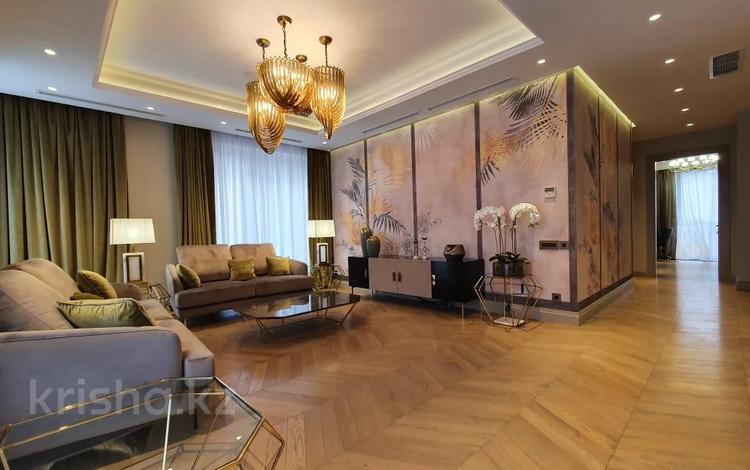 3-комнатная квартира · 114.4 м² · 2/3 этаж, Аль- Фараби 116/21 за 255 млн ₸ в Алматы, Медеуский р-н — фото 8