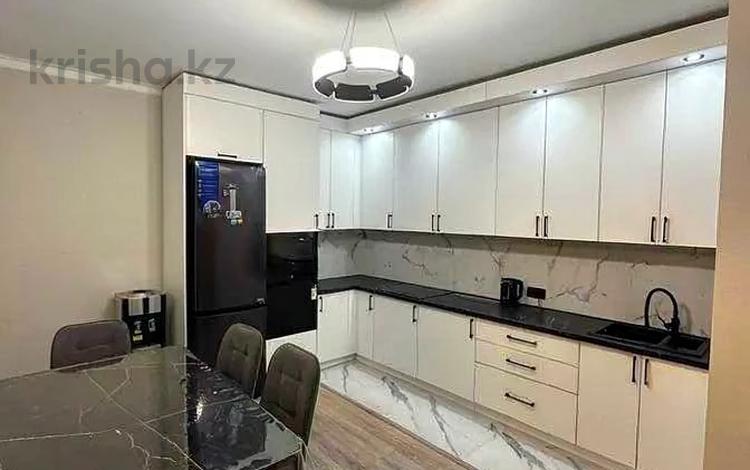 2-бөлмелі пәтер · 74 м² · 5/9 қабат, Райымбека 522/1 — СРОЧНО, бағасы: ~ 46 млн ₸ в Алматы, Ауэзовский р-н — фото 3