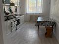 4-комнатная квартира · 100 м² · 1/5 этаж, Камзина 114а за 200 000 ₸ в Павлодаре — фото 2
