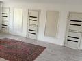 4-комнатная квартира · 100 м² · 1/5 этаж, Камзина 114а за 200 000 ₸ в Павлодаре — фото 3