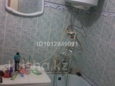 2-бөлмелі пәтер · 48 м² · 4/5 қабат, мкр Михайловка , Осевая, бағасы: 8 млн ₸ в Караганде, Казыбек би р-н