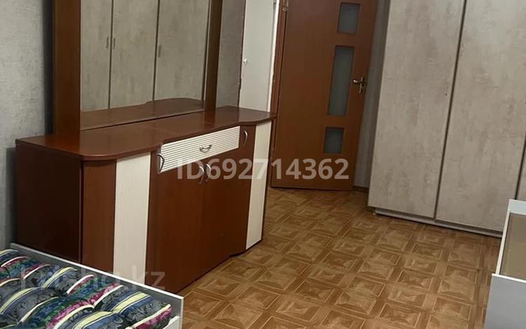 4-комнатная квартира, 77 м², 5/5 этаж, мкр Айнабулак-3 135 за 35.8 млн 〒 в Алматы, Жетысуский р-н — фото 2