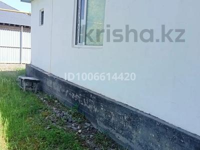 Отдельный дом · 5 комнат · 60 м² · 19 сот., Жетисуская 10а — Степная за 10 млн 〒 в Шелек