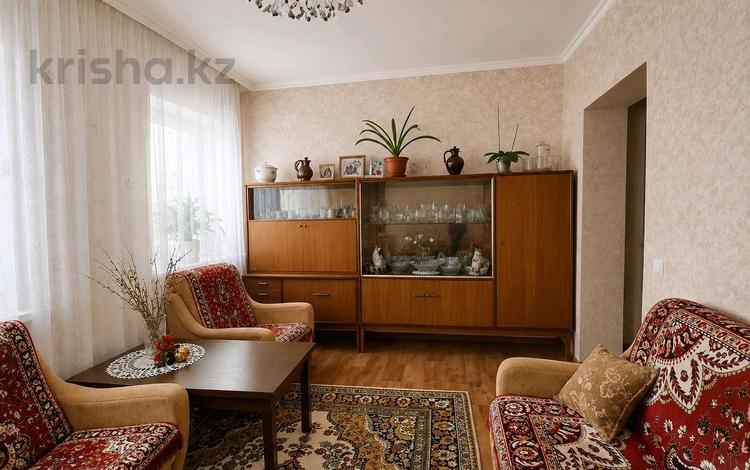 Жеке үй · 4 бөлме · 64 м² · 7 жүзд., Темиртауская — Район Соцгорода, бағасы: 17.5 млн ₸ — фото 2