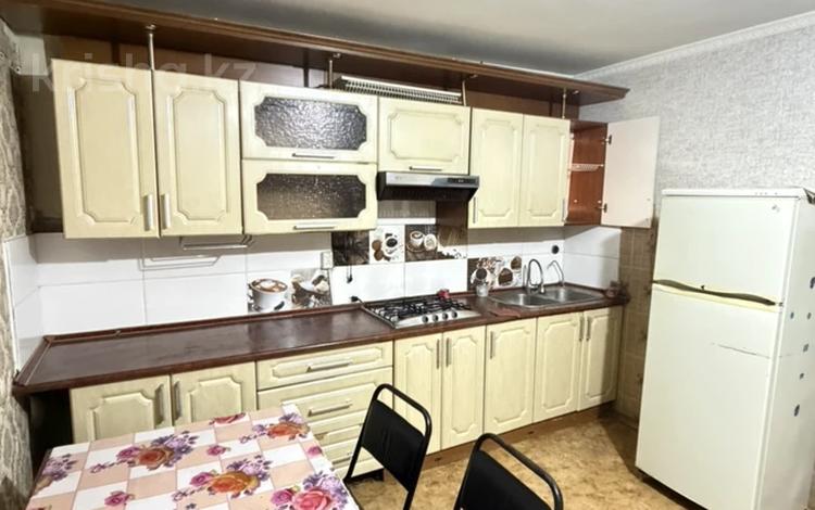 1 комната · 15 м² · 1/2 этаж, Жабаева за 90 000 ₸ в Петропавловске — фото 2