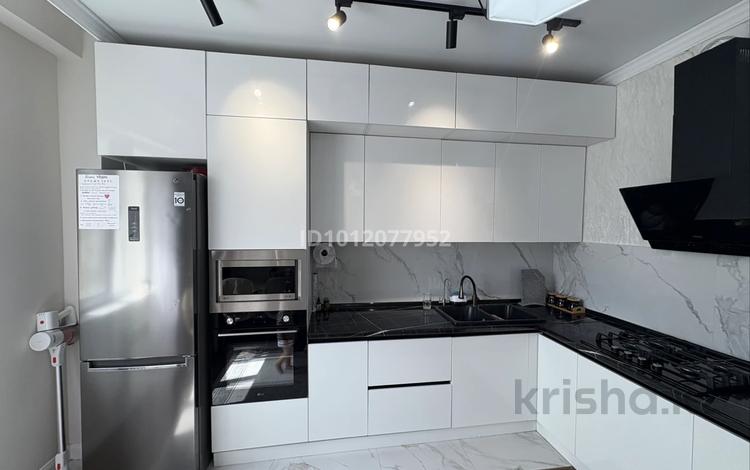 2-комнатная квартира · 70 м² · 5/9 этаж, мкр Нурсая, Елорда за 32 млн ₸ в Атырау — фото 7