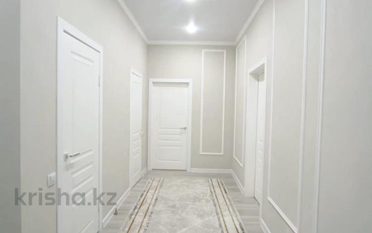 2-комнатная квартира · 85 м² · 14/16 этаж, 17-й мкр 23 за 27.9 млн ₸ в Актау — фото 9