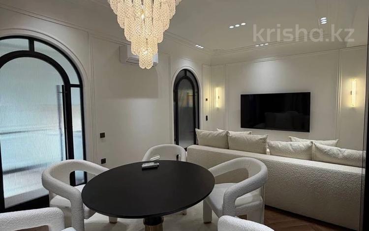 3-комнатная квартира · 115 м² · 8/17 этаж, Аль-Фараби 41 за 980 000 ₸ в Алматы, Бостандыкский р-н — фото 2