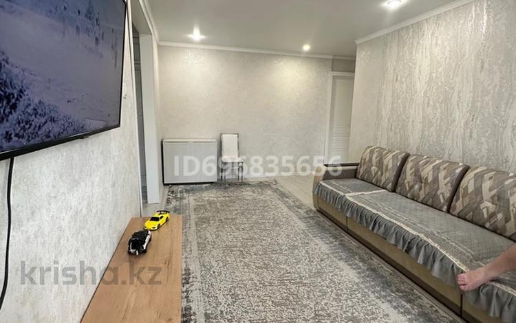 3-комнатная квартира · 65 м² · 5/5 этаж, Каржаубайулы 251 за 25 млн ₸ в Семее — фото 2