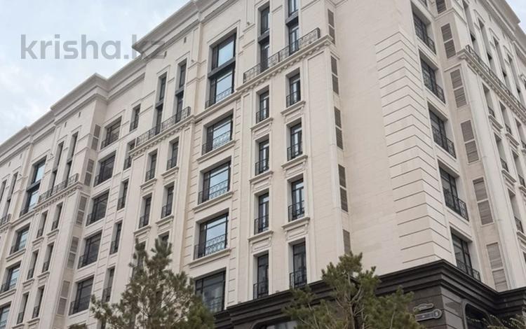 7-комнатная квартира · 276 м², 25-я улица 9 за 700 млн ₸ в Астане, Есильский р-н — фото 2