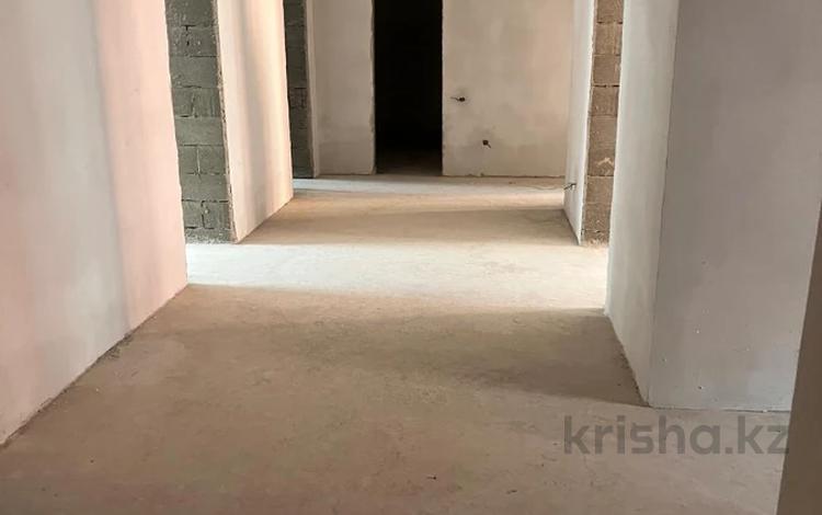 4-комнатная квартира · 135 м² · 6/9 этаж, мкр. Алтын орда за 38.3 млн ₸ в Актобе — фото 2