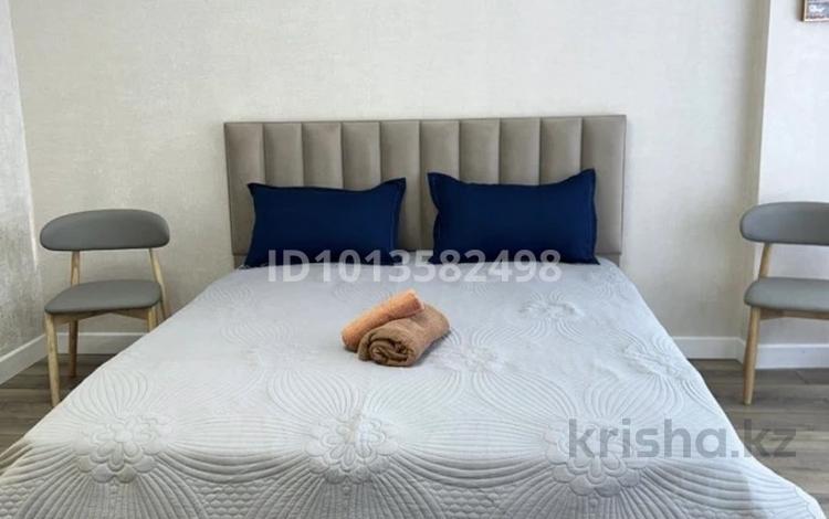 1-комнатная квартира · 45 м² · 8/12 этаж, Циолковского 1/1 за 9 000 ₸ в Астане, р-н Байконур — фото 2