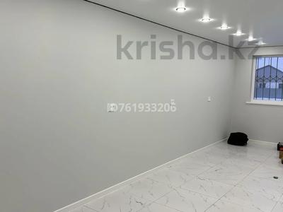 Офисы, магазины и бутики, склады, салоны красоты, медцентры и аптеки, образование, конференц-залы, студии · 45 м² за 150 000 ₸ в Уральске, мкр. Зачаганск пгт