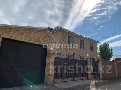 Отдельный дом · 5 комнат · 160 м² · 8 сот., Жакып Акпаева 57 — Василия Радлова за 109 млн 〒 в Астане, Сарыарка р-н