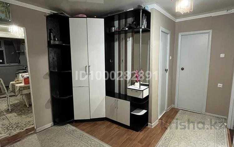 3-комнатная квартира · 68 м² · 4/5 этаж, 3микрорайон 35 за 6.5 млн ₸ в Каратау — фото 2