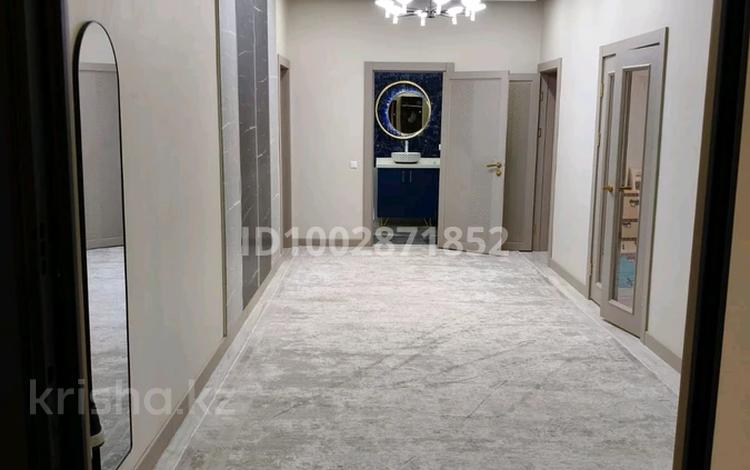 3-комнатная квартира · 116.5 м² · 2/9 этаж, мкр Нурсат, Мкр. Нурсат 172а — Улица Измир за 60 млн ₸ в Шымкенте, Каратауский р-н — фото 2