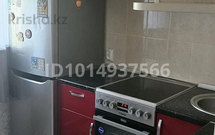 3-бөлмелі пәтер · 55 м² · 2/4 қабат, Строительная 28, бағасы: 14 млн ₸ в Экибастузе — фото 2