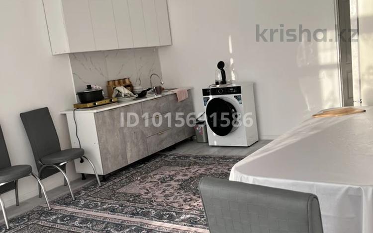 1-комнатная квартира · 54 м² · 4/5 этаж, Абылай хана 2/5 за 220 000 ₸ в Каскелене — фото 2