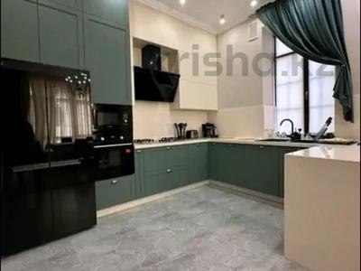 Отдельный дом · 10 комнат · 800 м² · 6 сот., мкр Нурлытау (Энергетик), Нурлытау микрорайон 1601/14 за 2.5 млн ₸ в Алматы, Бостандыкский р-н