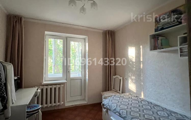 3-комнатная квартира · 65.7 м² · 2/9 этаж, мкр 4 10а за 30 млн ₸ в Уральске — фото 2