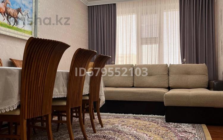 4-бөлмелі пәтер · 90 м² · 4/5 қабат, 13-й мкр 2, бағасы: 29 млн ₸ в Актау — фото 10