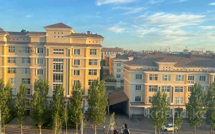 2-комнатная квартира · 64.2 м² · 6/6 этаж, Альфараби 27 за 35.5 млн 〒 в Астане, Есильский р-н — фото 2