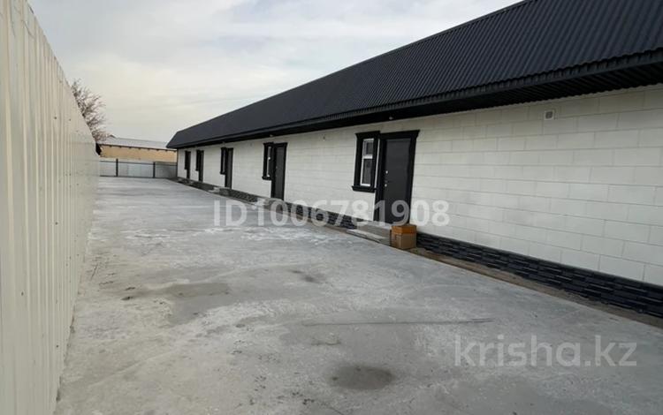 1-бөлмелі пәтер · 42 м² · 1/1 қабат, Алмагуль 18, бағасы: 130 000 ₸ в Конаеве — фото 11