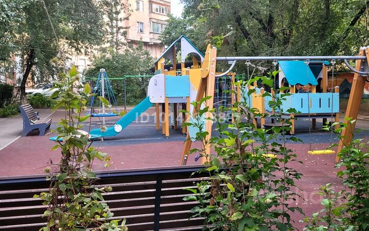 2-комнатная квартира · 73 м² · 4/9 этаж, Муканова 245 за 350 000 ₸ в Алматы, Алмалинский р-н — фото 2