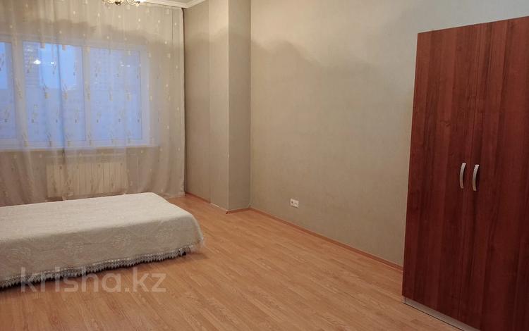 2-комнатная квартира, 85 м², 9/18 этаж помесячно, Туркестан 2 — Алматы, Акмешит