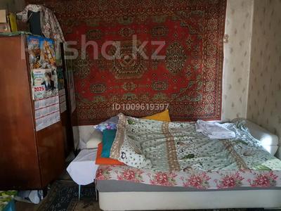 1-комнатная квартира · 30 м², мкр Михайловка за 60 000 ₸ в Караганде, Казыбек би р-н