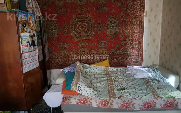 1-комнатная квартира · 30 м², мкр Михайловка за 60 000 ₸ в Караганде, Казыбек би р-н — фото 2