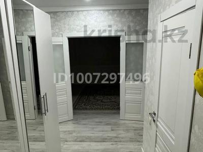 2-комнатная квартира · 70 м² · 1/6 этаж, мкр. Алтын орда, Мкрн Батыс-3 29 за 23.5 млн 〒 в Актобе