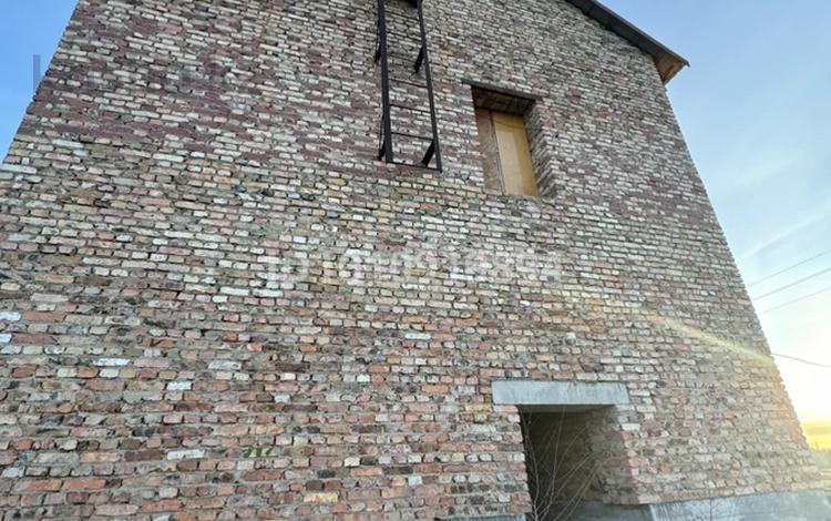 Отдельный дом · 4 комнаты · 200 м² · 10 сот., Майкудук, Мкр Шахтёрский за 27 млн 〒 в Караганде, Алихана Бокейханова р-н — фото 2