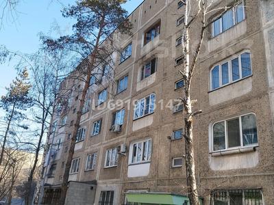 2-комнатная квартира, 54 м², 5/5 этаж, мкр Аксай-3 10 за 31.8 млн 〒 в Алматы, Ауэзовский р-н