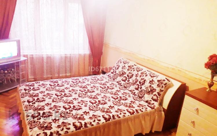 1-комнатная квартира, 33 м² посуточно, мкр Коктем-2, Тимирязева — Ауэзова за 15 000 〒 в Алматы, Бостандыкский р-н — фото 17