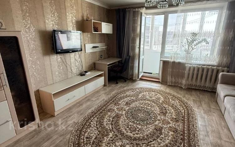 2-комнатная квартира · 54 м² · 9/10 этаж, мкр Юго-Восток, мкр Степной 4 10 за 20 млн ₸ в Караганде, Казыбек би р-н — фото 3