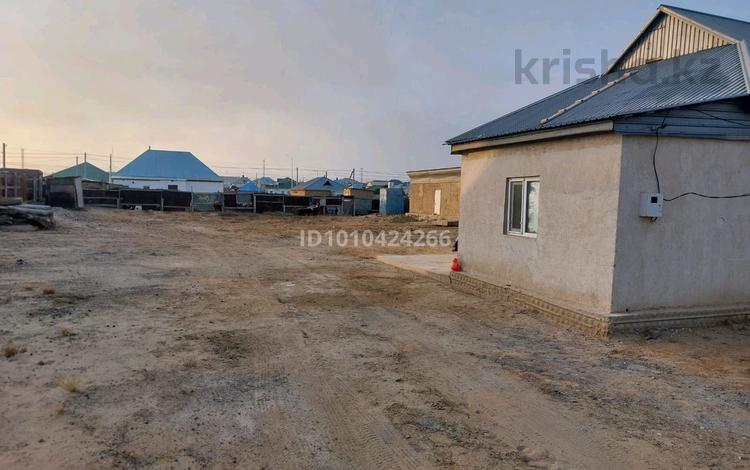 Отдельный дом · 4 комнаты · 100 м² · 15 сот., Тюра-там, Жанакурылыс за 3.5 млн ₸ в Байконуре — фото 2