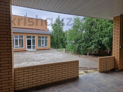 Отдельный дом · 5 комнат · 292.5 м² · 6 сот., Строитель за 45 млн 〒 в Актобе