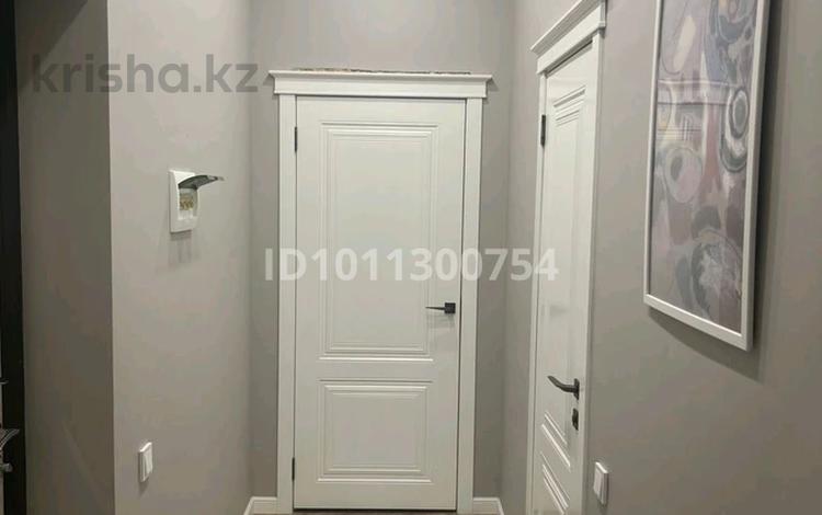 2-комнатная квартира · 72 м² · 4/10 этаж, Сатпаева 30А — Сатпаева за 35 млн ₸ в Таразе — фото 2